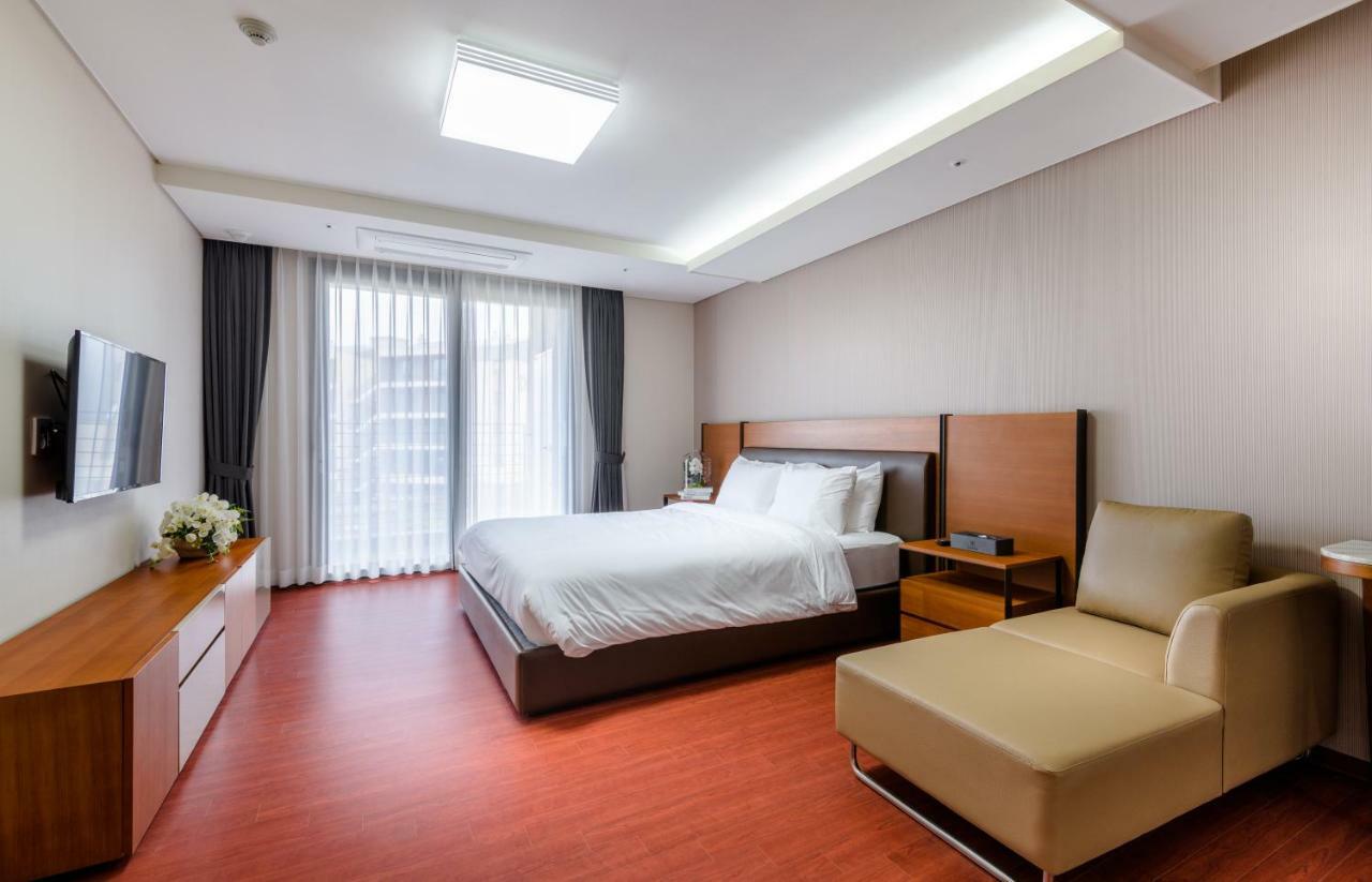Seaside Arden Hotel Seogwipo Exterior photo